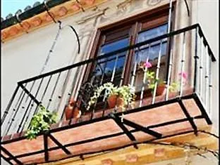 Casa De Mercedes Hotell 2*