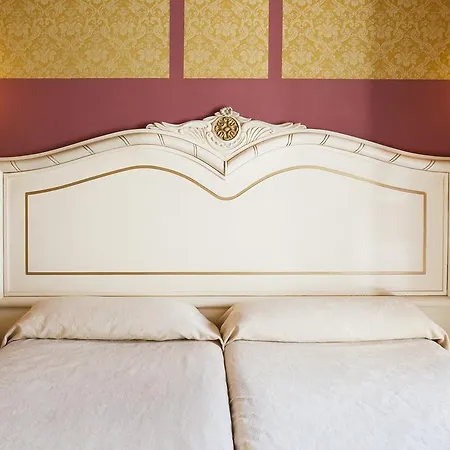 Hotel Casa De Mercedes 2*