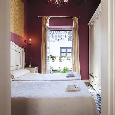 Casa De Mercedes Hotel 2*