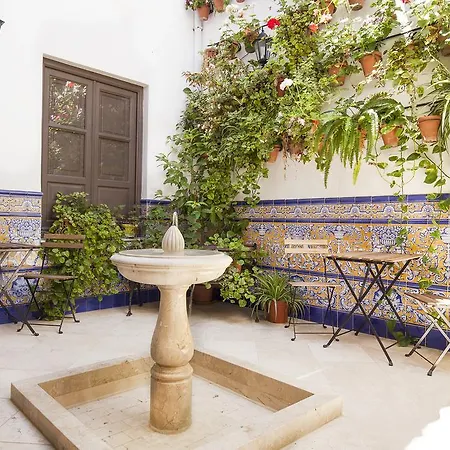 Hotel Casa De Mercedes Malaga