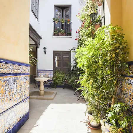 Casa De Mercedes 2* Malaga
