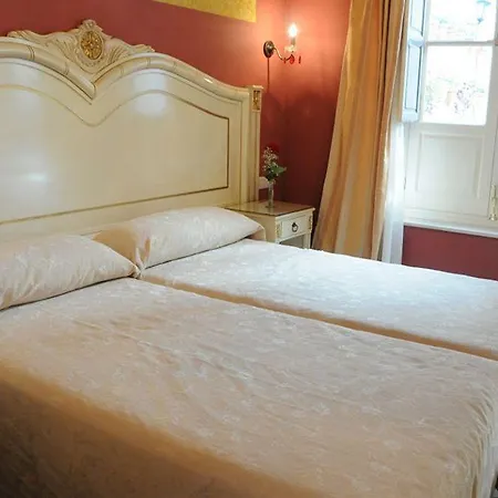 Hotel Casa De Mercedes