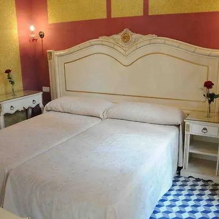 Casa De Mercedes Hotel