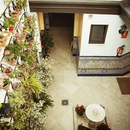 Casa De Mercedes 2*