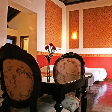 Hotel Casa De Mercedes 2*